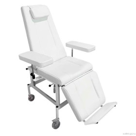 Кресло-кушетка на колесах К03 с подставкой для ног (цвет белый)